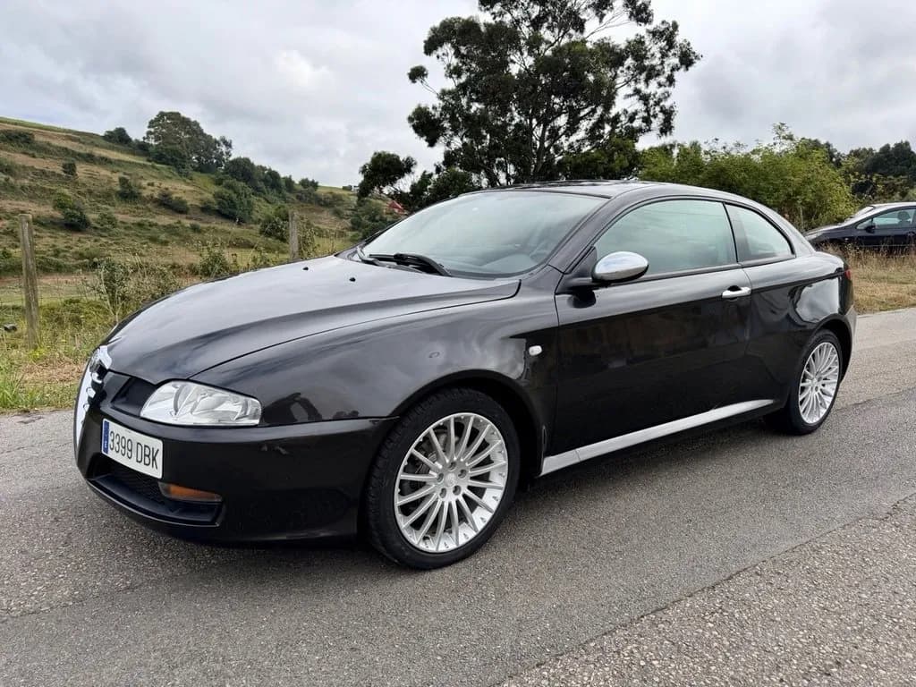 Alfa Romeo GT 2.0 JTS Selespeed Distinctive en el stock de Select Autoss Asturias