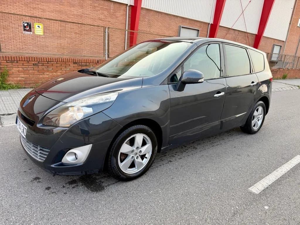 Renault Grand Scénic 1.9 dCi Family Edition en venta en Select Autoss Asturias